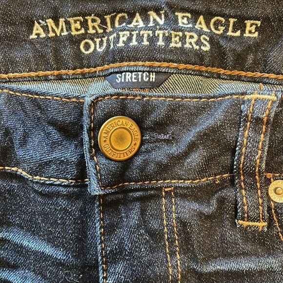 EXCELLENT CONDITION WOMEN’S SIZE 4 AMERICAN EAGLE STRETCH BOY MIDI 6” SHORTS - Picture 4 of 7